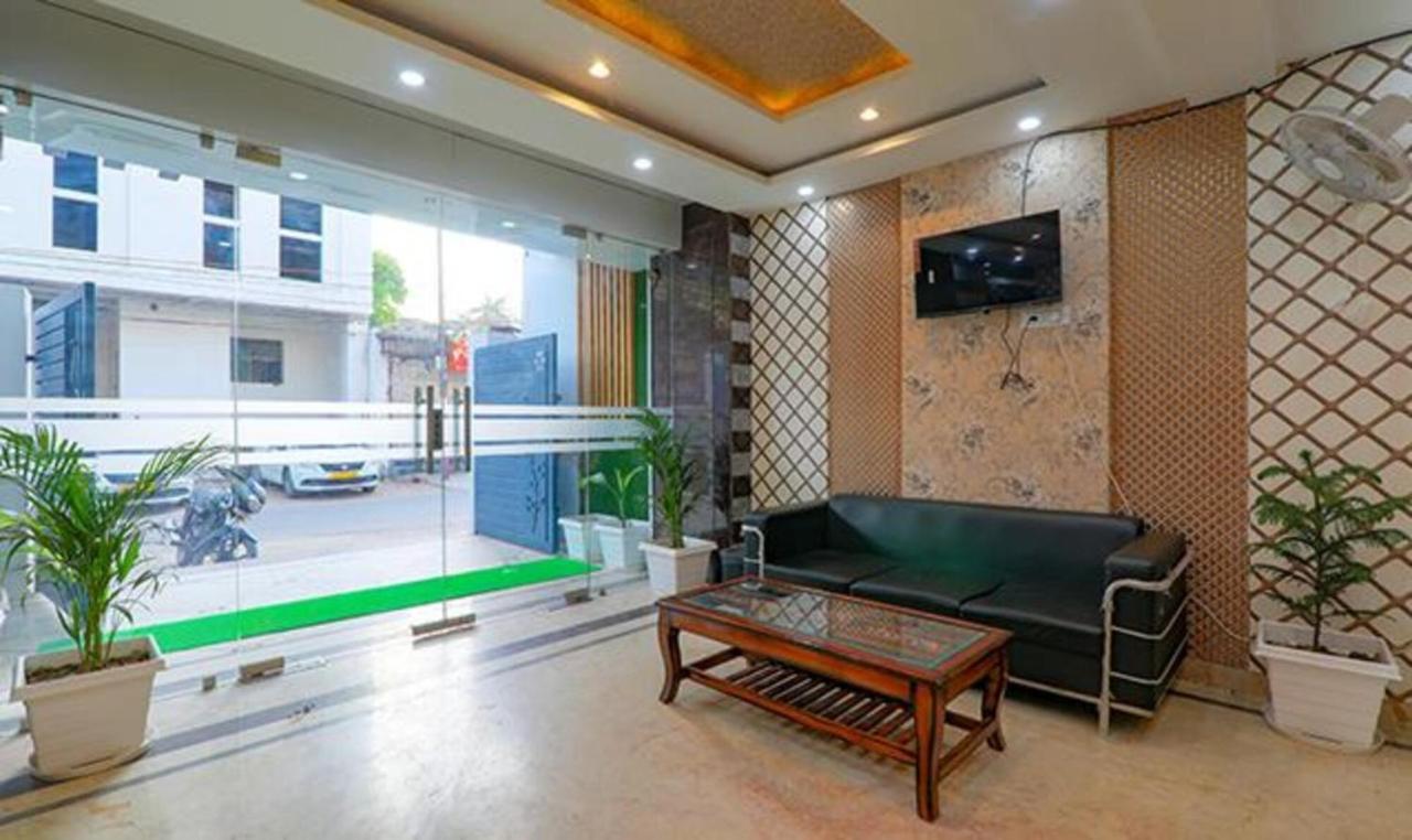 Fabhotel Super 3 Premium Варанаси Экстерьер фото